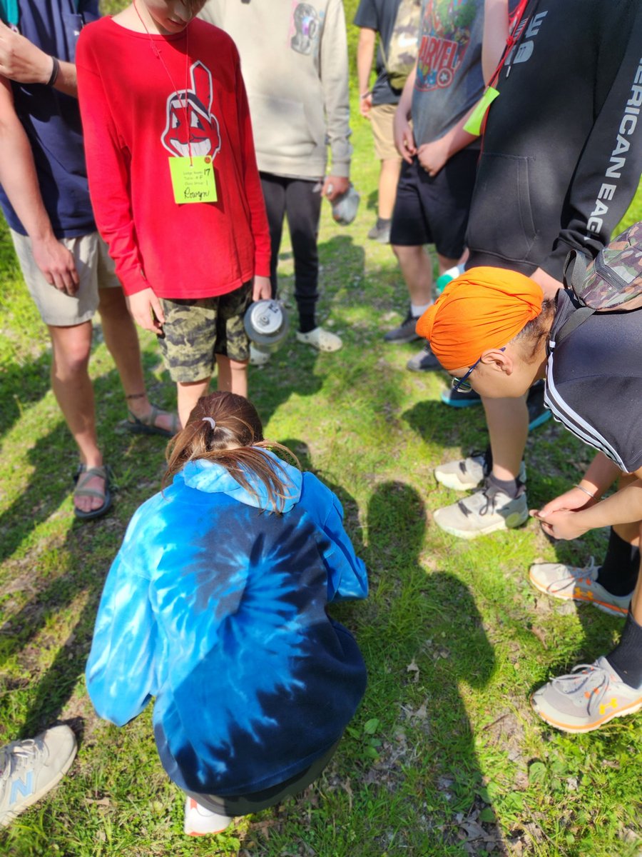 Sorensen1027's tweet photo. Nature hike #CMSoutdoorED https://t.co/nql2HYcA5q
