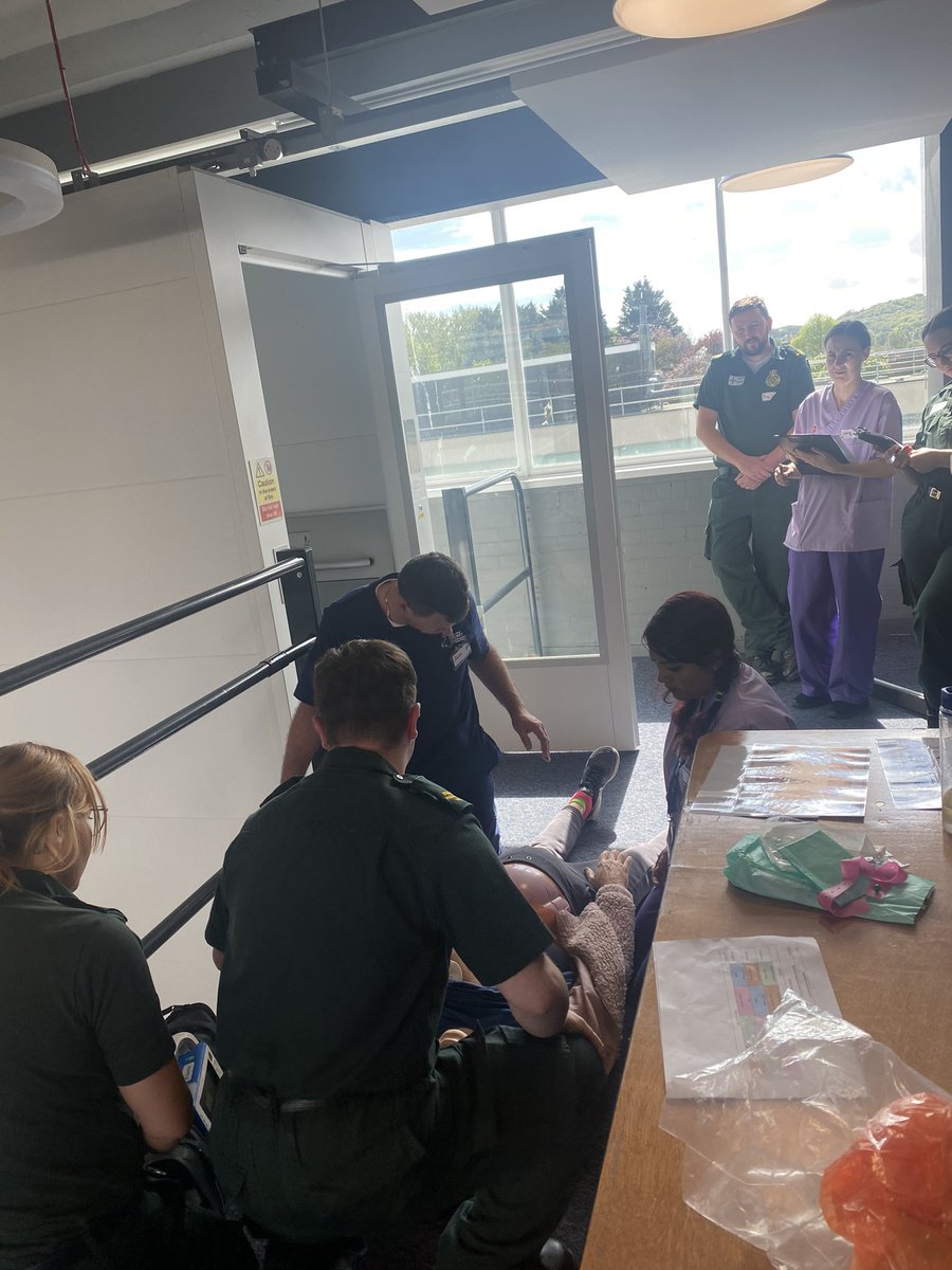 Absolutely amazing day with student midwives and paramedics from <a href="/SwanseaUni/">Swansea University</a> today in community Promt. The collaborative working and appreciation of roles between teams was great to see!  <a href="/PromptWales/">PROMPT Wales</a> <a href="/JenileeCH85/">Jenilee Harrison</a> <a href="/magee116/">Steve magee</a> <a href="/real_lws/">lucy evans</a> <a href="/WelshAmbulance/">Welsh Ambulance</a>