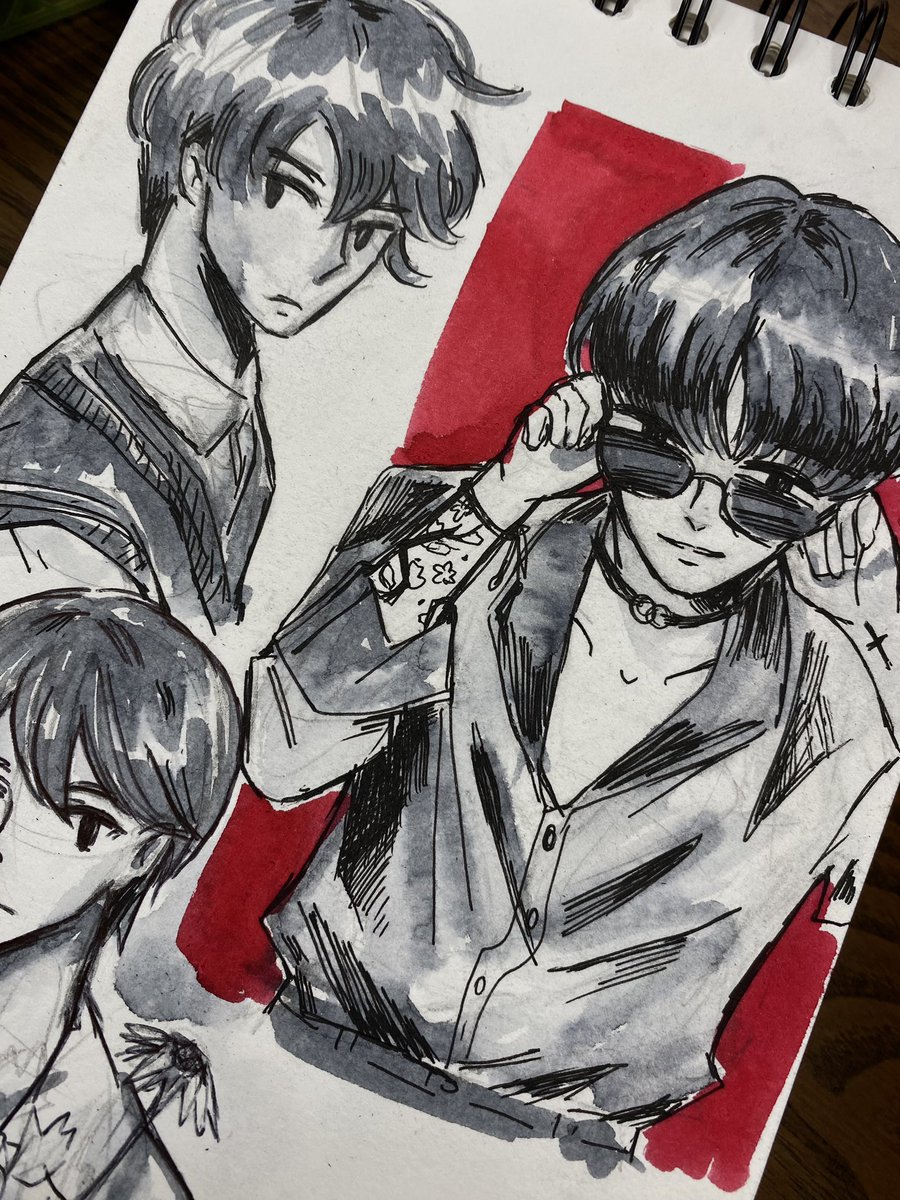 Sketching random guys 💖🤍
.
#sketchart #sketchbookdrawing #dibujotradicional #dibujosart #dibujos #myart #イラスト #イラスト練習中 #イラスト好きな人と繋がりたい #イラストレーション #アナログイラスト