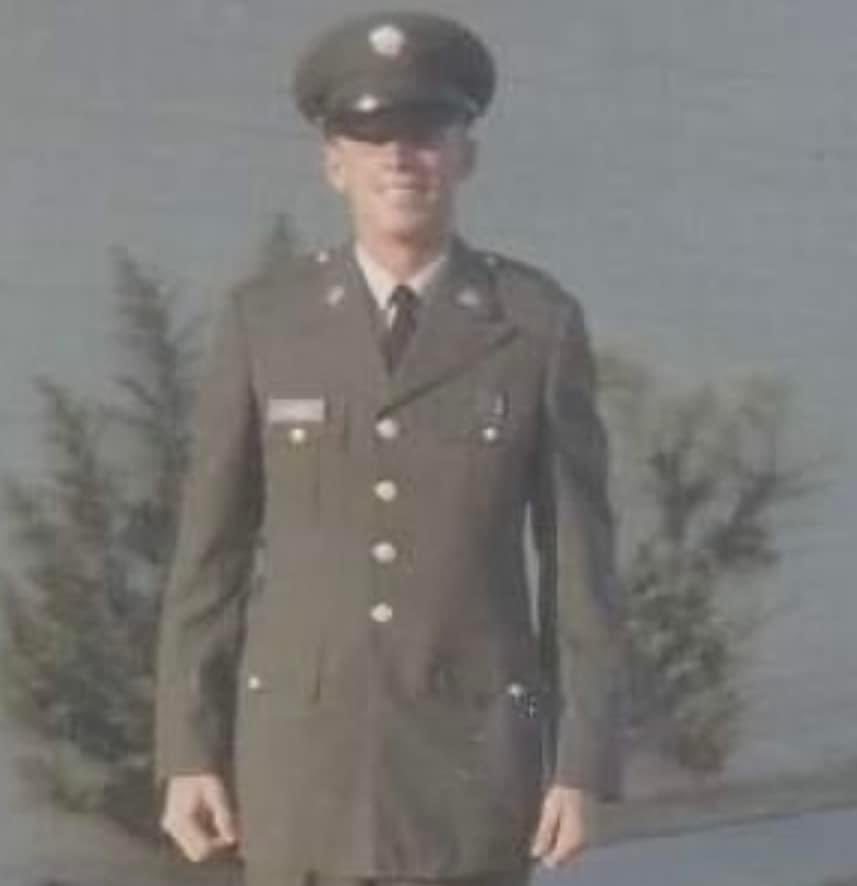 “Fifty years ago, by the grace of GOD, I came home from Vietnam.  67/68 - 25th Infantry Division 7th/11th Artillery.”
- Dave Keizer
#VietnamWar 🇺🇸 NeverForgottenTheVietnamVeteran.com
