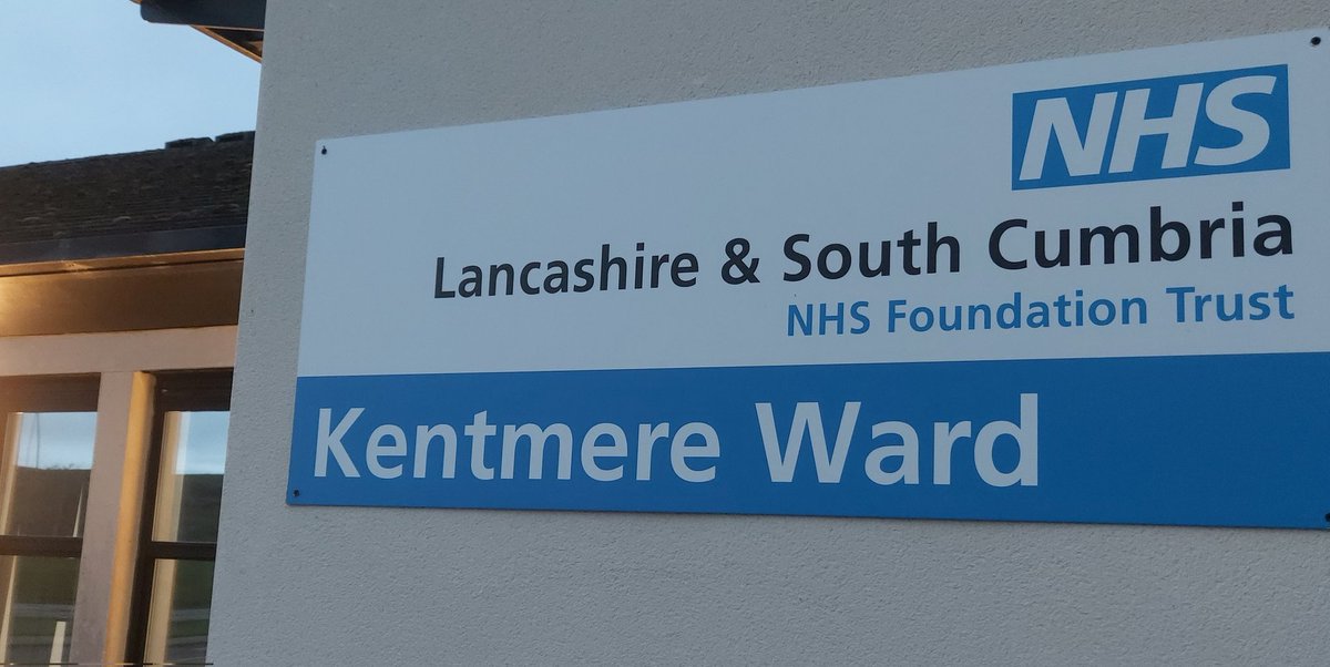 Thanks to Charlotte and the night team @WeAreLSCFT Kentmere Ward. Great discussions with colleagues and patients. @GoalsOlivers @MandyHousleynhs Lovely to see and hear the pride the team had for their ward and their patients recovery👍