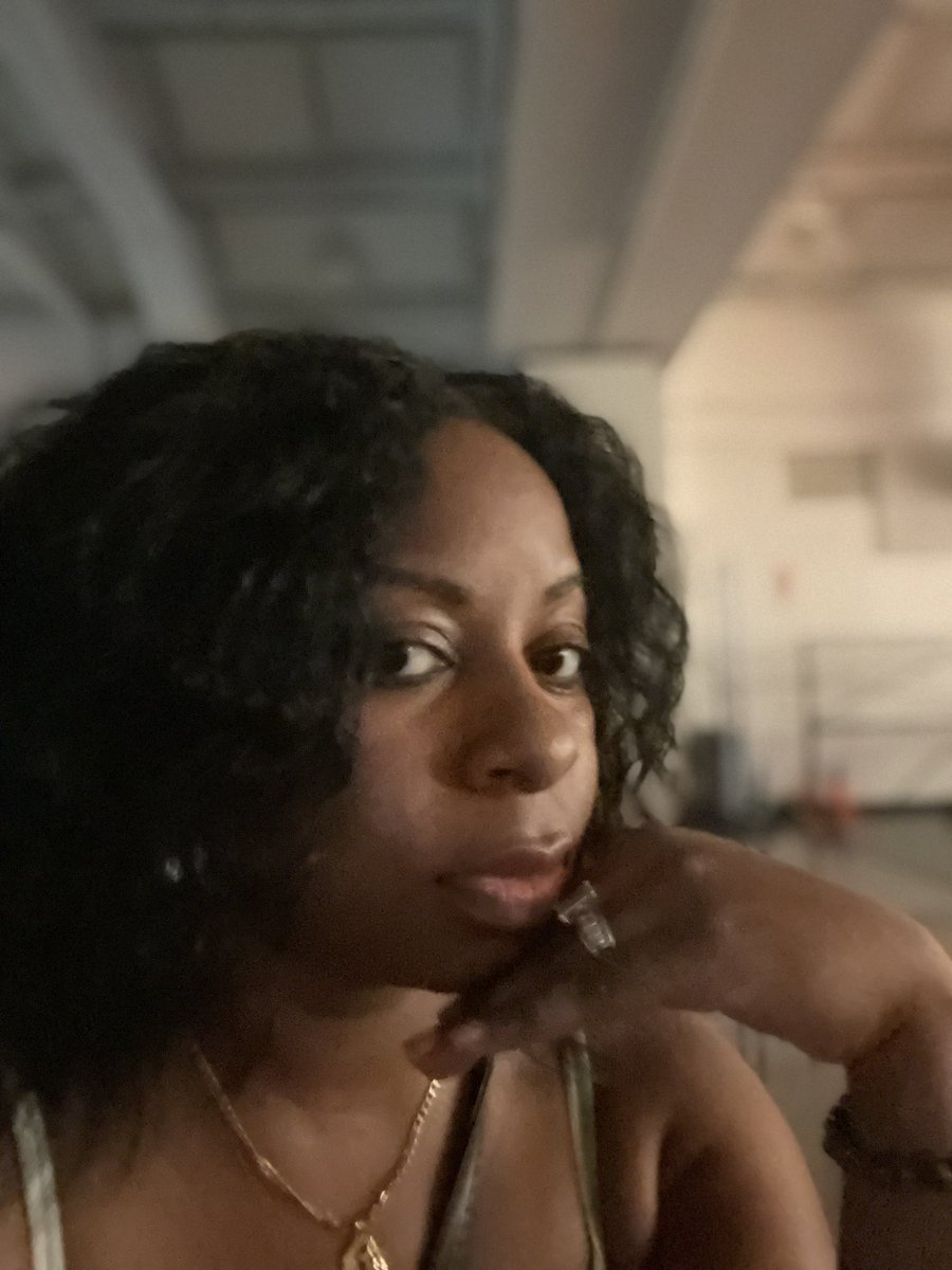 ShesWright11's tweet photo. 👑🤎Brown Skin Girl🤎👑

#BlackGirlMagic #BrownSkinGirl #Queen #Beautiful #Beyonce #SummerReady #Melanin #Natural https://t.co/S5OmgeIPE3