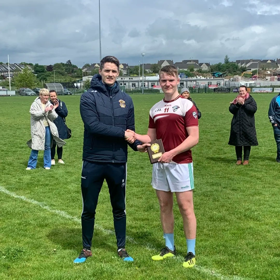 ColaisteDeLacy's tweet photo. Congratulations to our Senior Football team who won the Senior North Lenister by one point today! Well done to all involved. Zach Thornton captained the team this year and he thanked all the coaches involved, especially Màistir Brennan and Máistir Campbell. #CDLfootball https://t.co/gfzk8IgK5x