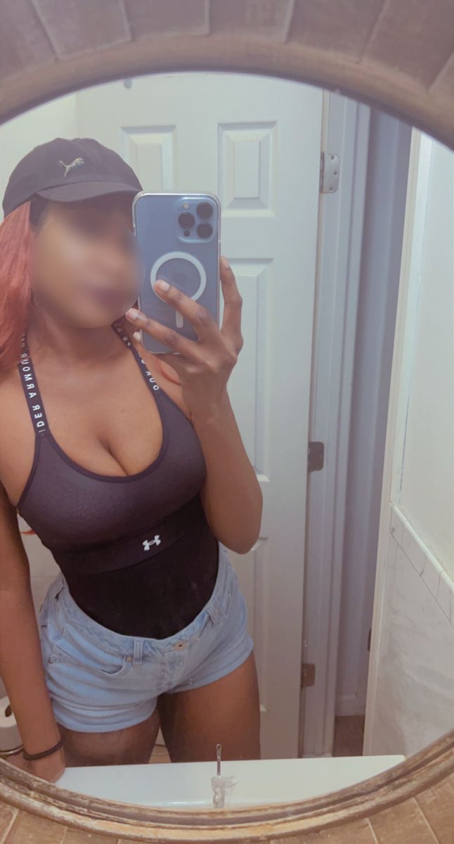 sydneysspice's tweet photo. Depressed because it’s still cold here and I wanna be in shorts..

Someone take me to wine country! #datebayarea https://t.co/aTLLtsqU9h