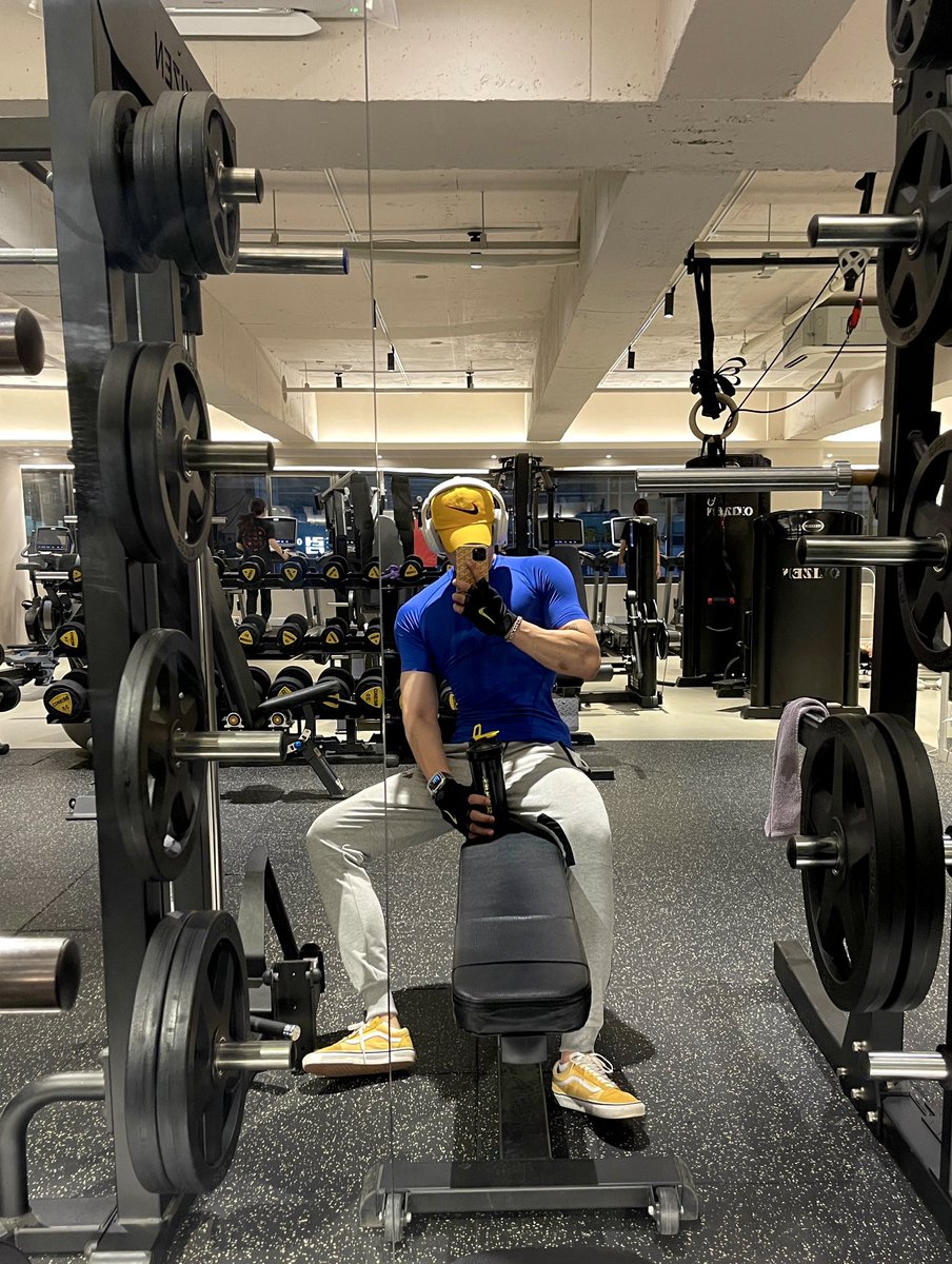 𝐈 𝐧𝐞𝐞𝐝 𝐦𝐨𝐫𝐞💪

#fitness #헬스 #헬린이 #FitnessModel 
#fitnessmen #sportswear #nike