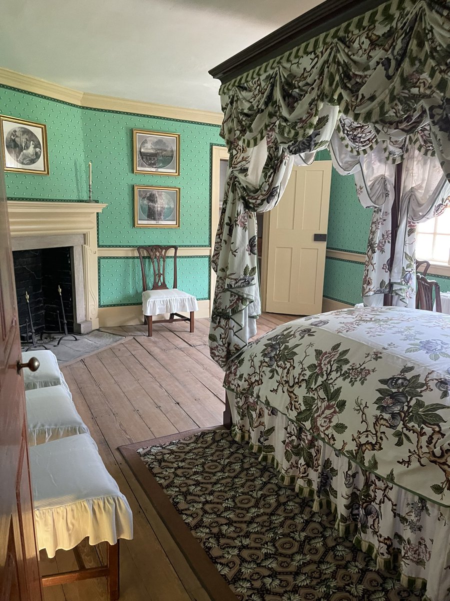 SMSBus6's tweet photo. Bus 6 at Mount Vernon @2023SMSDC https://t.co/LYnBU8vCcy