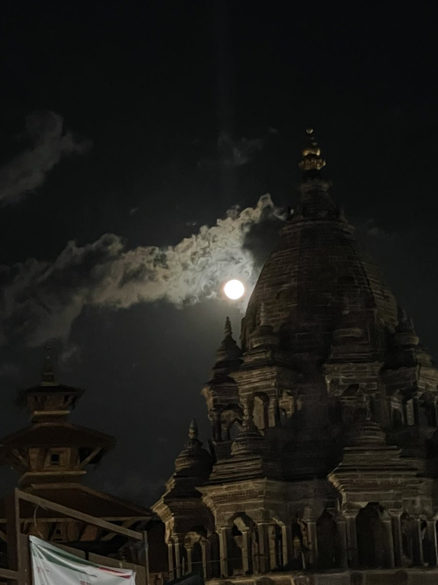 NikhilNeupane48's tweet photo. Just like you 🌕 https://t.co/0GUQ7b0Yxc