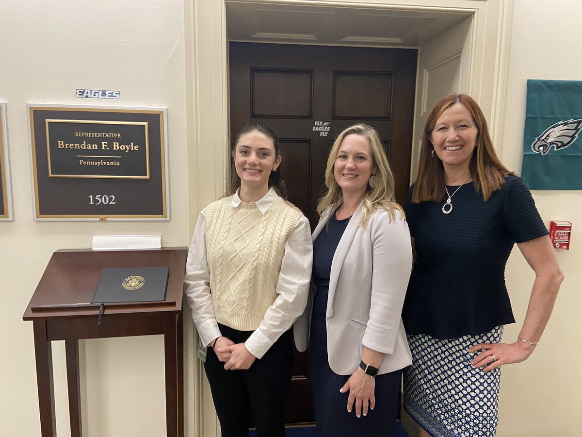 sasmathers's tweet photo. Thank you to the staff at @RepBrendanBoyle @SenBobCasey @SenFettermanPA for discussing #infectionprevention issues and challenges. We loved sharing our important work with you all! @APIC https://t.co/AaGsaaVYnf