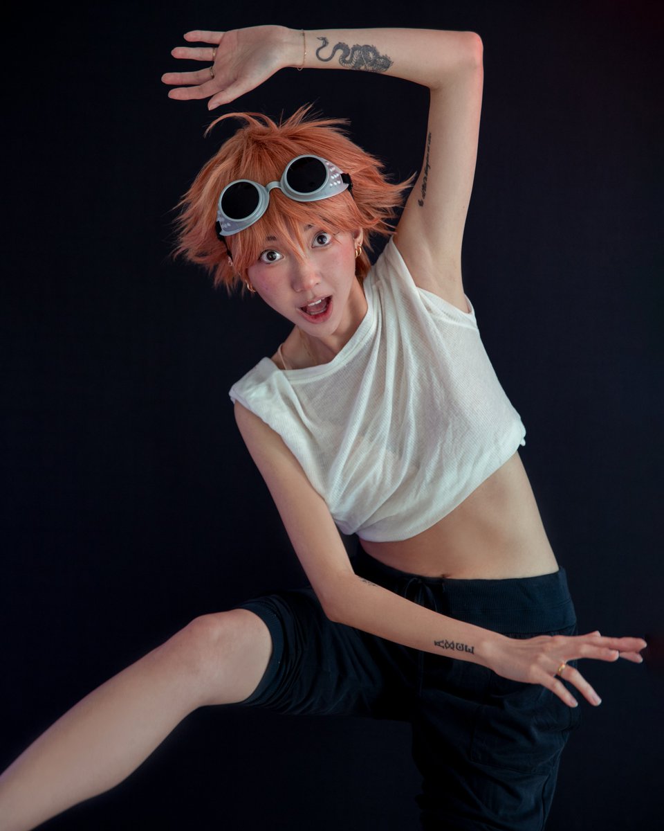 fearnonfiction's tweet photo. Ed will introduce Ed. Full name Edward Wong Hau Pepelu Tivruski IV...Ed made up that name for Ed, isn't it cool?
#radicaled #cowboybebop #bebop #cosplay https://t.co/HaHy0gtE5j