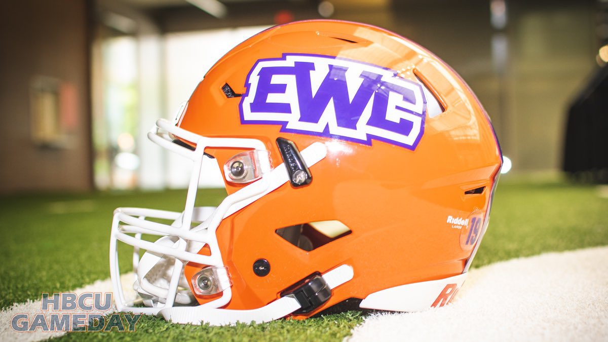 theloganmccloud's tweet photo. Blessed to receive an HBCU offer from @EdwardWatersFB @CoachFanoga @DCCoachJ5 @firemen29 #GoTigers https://t.co/X3C0t3a9xQ