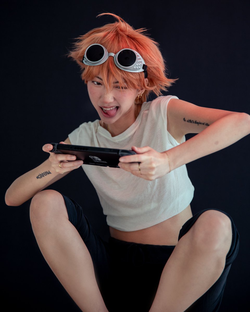 fearnonfiction's tweet photo. Ed will introduce Ed. Full name Edward Wong Hau Pepelu Tivruski IV...Ed made up that name for Ed, isn't it cool?
#radicaled #cowboybebop #bebop #cosplay https://t.co/HaHy0gtE5j