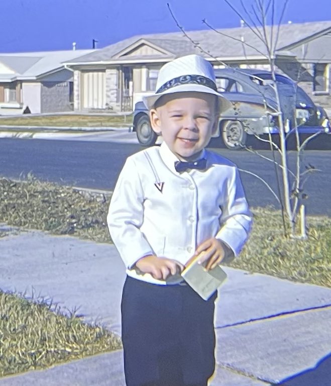 tracydfarr's tweet photo. I used to be suave and debonair! https://t.co/tmVCvgERzb