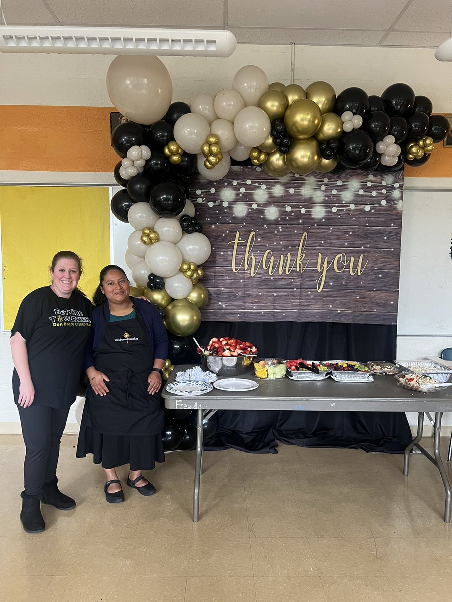 DonBoscoCR's tweet photo. Thank you to our DBCR families for your generous donation of providing lunch to our faculty and staff!!
#dbcr #donboscoCR #ADWcomUNITY #ADWcomUNIDAD https://t.co/w0gI2Thm8C