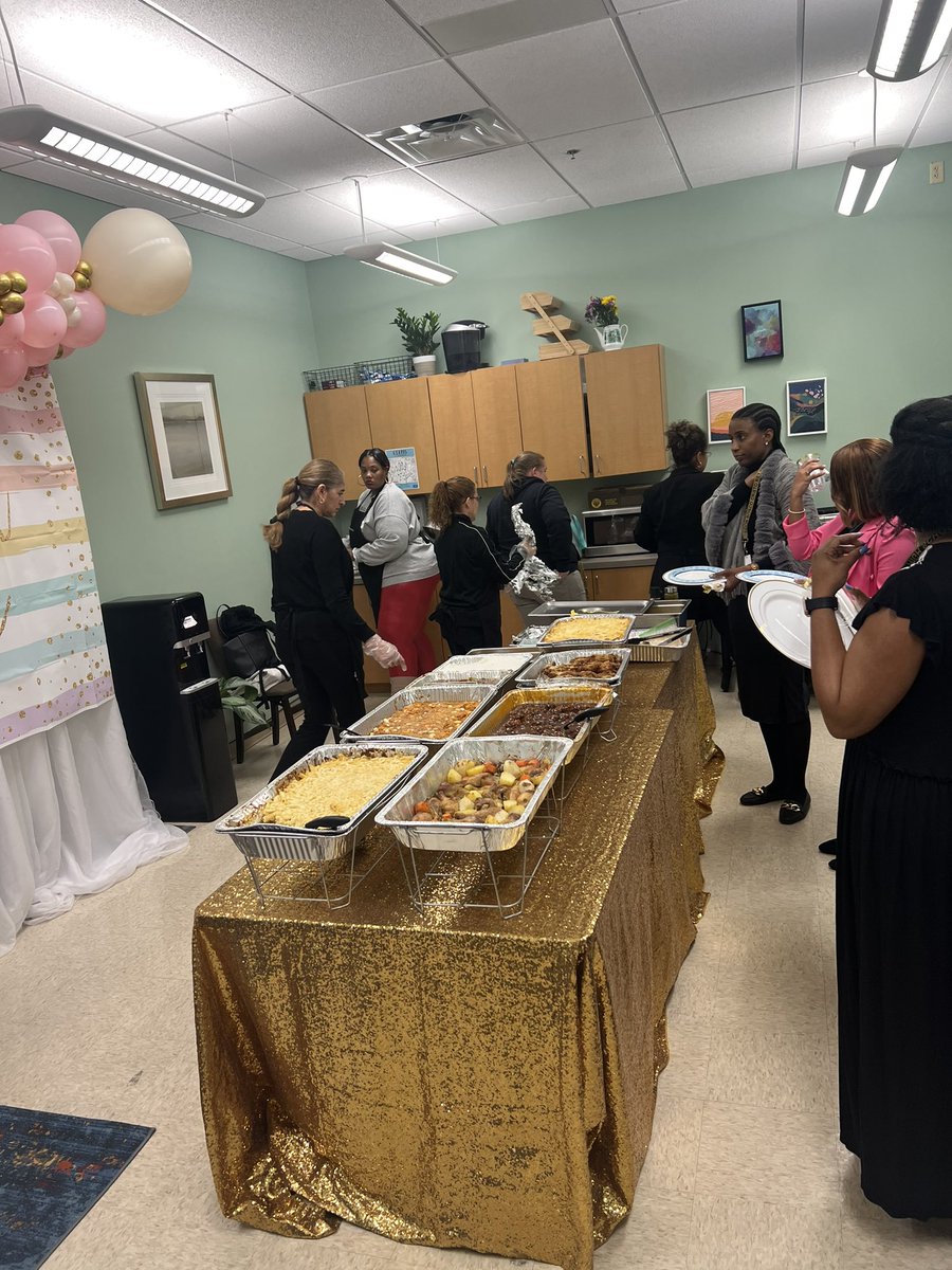 DonBoscoCR's tweet photo. Thank you to our DBCR families for your generous donation of providing lunch to our faculty and staff!!
#dbcr #donboscoCR #ADWcomUNITY #ADWcomUNIDAD https://t.co/w0gI2Thm8C