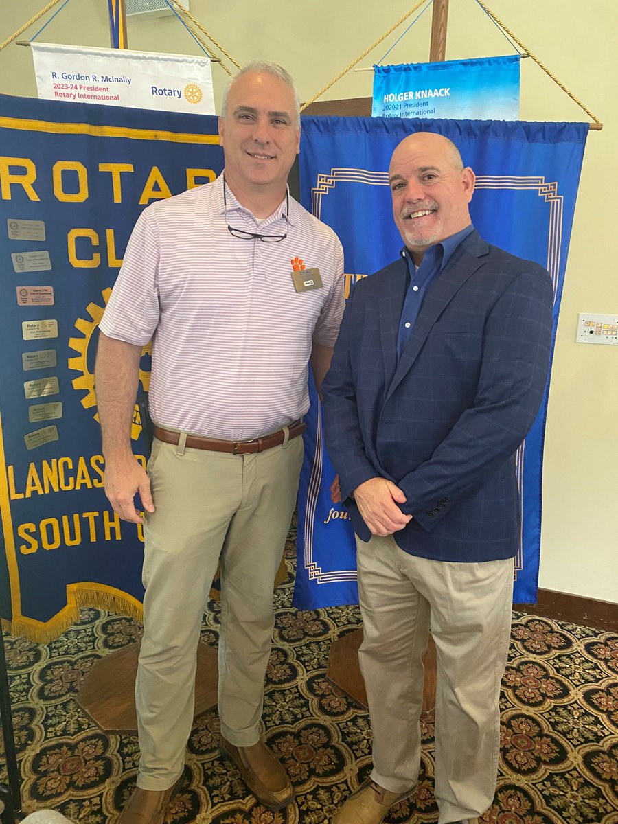 This Morning!
Rodney Miller, Director of  CTE in Lancaster County, showcased the phenomenal career pathways &amp; certification programs available to Lancaster County students.
Take a  📷:
youtube.com/watch?v=7rk9JW…
#rotary #rotaryclub #lbrotary #careersuccess #lancastercountysc