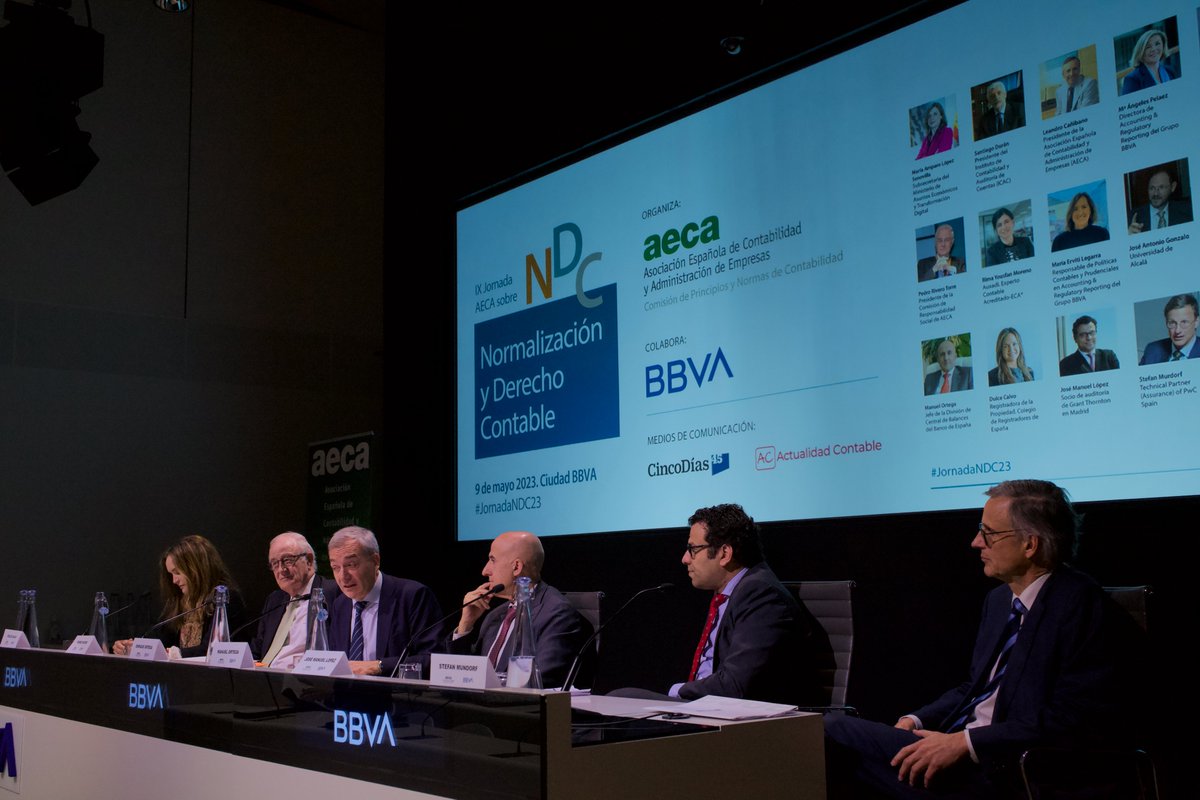 Registrador_es's tweet photo. La directora de Responsabilidad Social Corporativa #RSC del Colegio de Registradores Dulce Calvo @dulce_cgv participó ayer en la IX Jornada #AECA @asociacionAECA sobre "#Normalización y #DerechoContable", con la ponencia "Sostenibilidad y Registro Mercantil" #JornadaNDC23 https://t.co/LXB4O8Ngwx