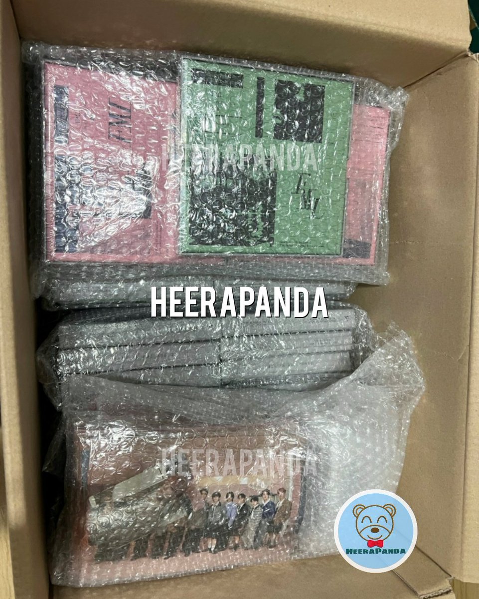 heerapanda's tweet photo. [#Heera_KR - #Heera_Seventeen]

🇰🇷 Arrived Korea ✨

#SEVENTEEN 
Album FML - WEVERSE 
Lightstick Carat Bong Ver. 3

Sneak Peek at what's arriving next week 🇮🇩 https://t.co/e6bwHwZIhv