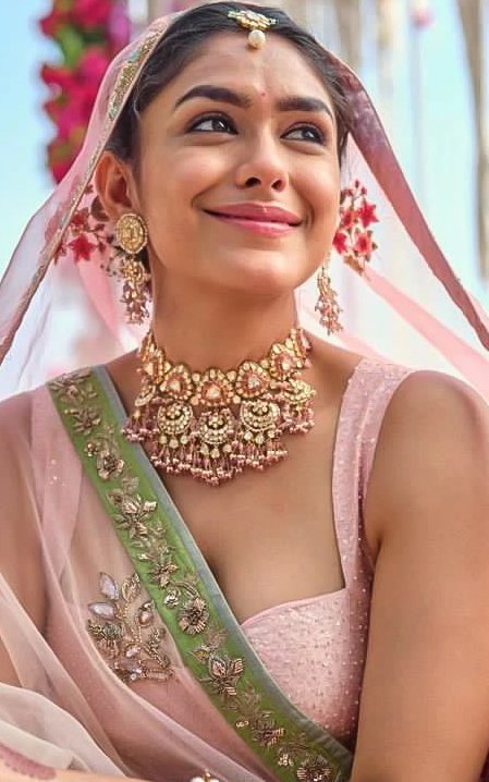 FvyEh-CaAAA3zit?format=jpg&name=900x900