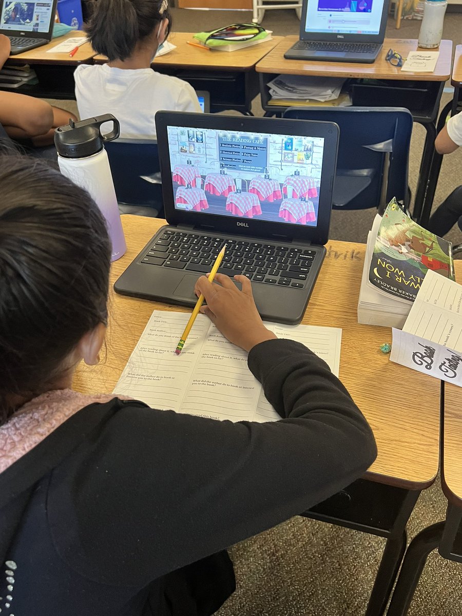 Cunningham_4th's tweet photo. Today students are having a “book tasting” to make a list of all the books they want to read this summer. @nicholsfrisco https://t.co/ma6IrNSWh5