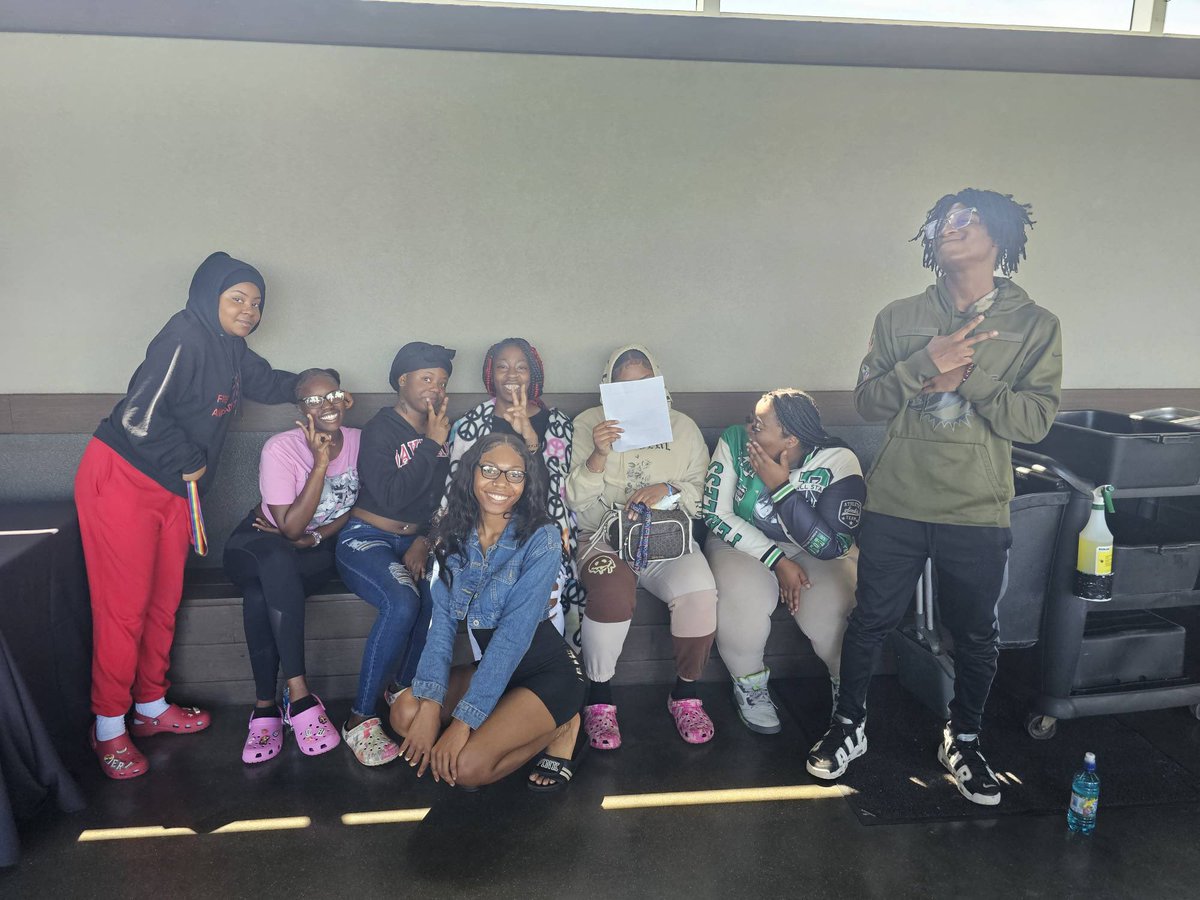 It’s #SeniorWeek at #PearlCohn and we knew exactly what this day needed…Top Golf ⛳️! <a href="/MiriamHarring14/">Miriam Harrington, Ed.D</a>