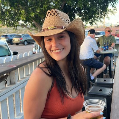 megpetrone3's tweet photo. #NewProfilePic https://t.co/OuvL4bmZqf