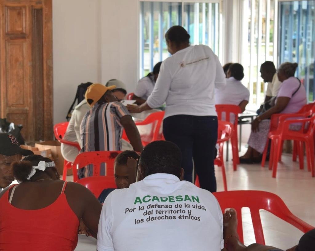UnidadVictimas's tweet photo. 📷| Con el objetivo de establecer los daños sufridos en el marco del conflicto armado, @UnidadVictimas realizó la séptima jornada de caracterización del Consejo Comunitario General del San Juan ACADESAN en Santa Genoveva de Docordó, #LitoralDelSanJuan, #Chocó #CambiamosParaServir https://t.co/pccavc71Lj