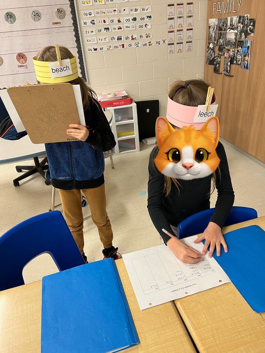 Ms. Hughes (@mshughes93) on Twitter photo Today we practiced finding words that have vowel pairs! When two vowels go a walkin’ the first one does the talking! <a href="/htubman2015/">✨Harriet Tubman PS✨</a> Today we practiced finding words that have vowel pairs! When two vowels go a walkin’ the first one does the talking! <a href="/htubman2015/">✨Harriet Tubman PS✨</a>