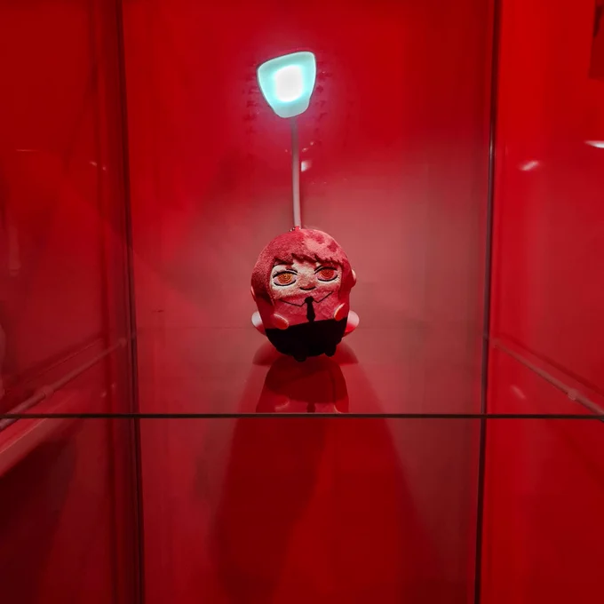 drop something red from your gallery