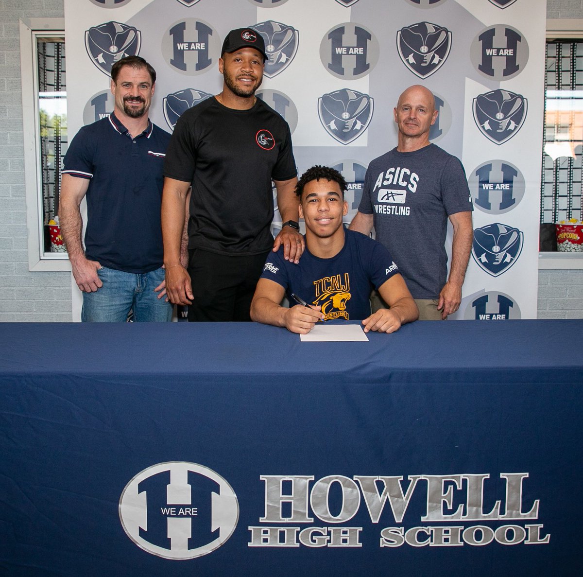Congrats to our guys: Gavin Merkel- New Jersey City University and DJ Henry- The College of New Jersey on their commitments to continue their academic and athletic careers!
