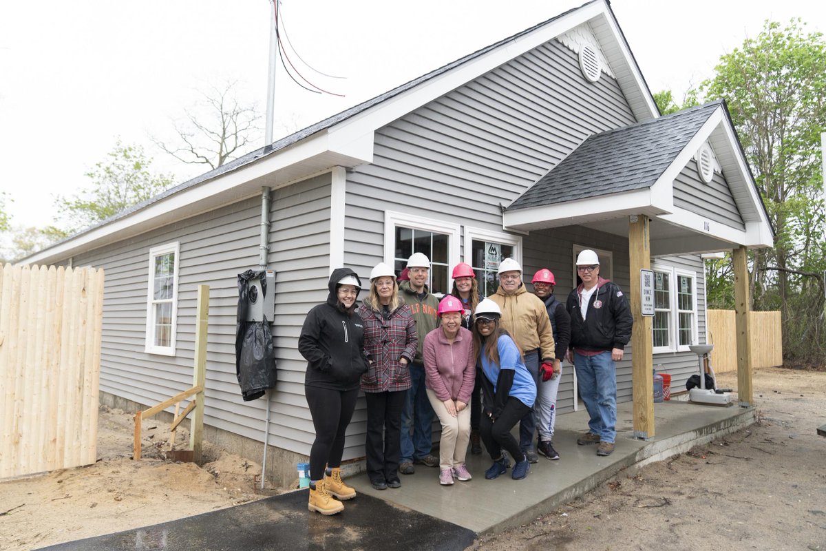 BrookhavenLab's tweet photo. Another day, another build! Thank you to our second group of Lab staff who volunteered with @habitatLINY this spring to provide housing for community members in need. https://t.co/DB0EdAXF0J
