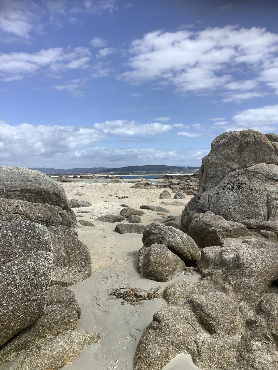 Lorrain38004966's tweet image. Galicia  @walks deserted #beaches  Area do Cruz enjoying this region with its many #sunny #Coves #wild #windy #coast if you’re looking for a peaceful #destination in #May  give it a try.@Visit_Osalnes