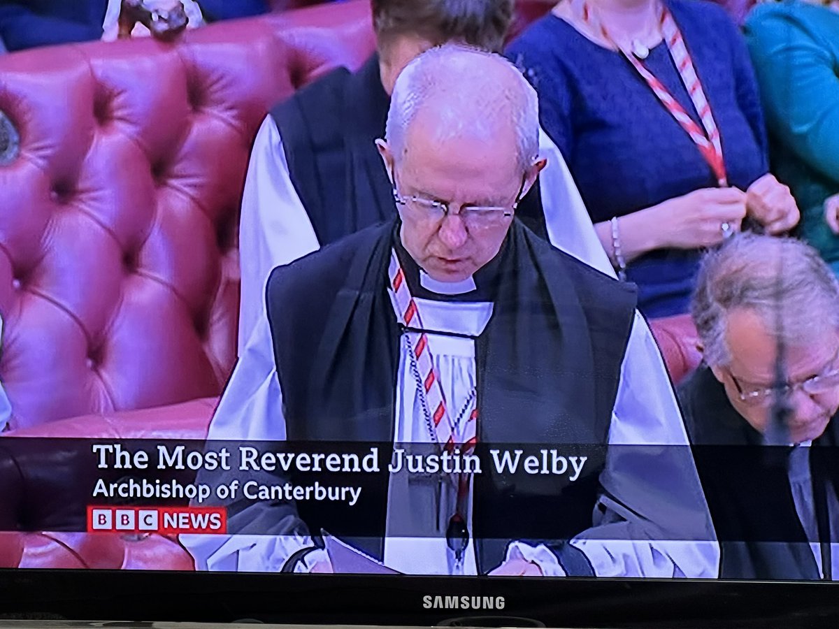 rodbishop15's tweet photo. Just how many illegal migrants does this clown think the U.K. can take? 50k, 500k, 1m 🤷 Like all the other left wing do gooders he has no plan on how to house them, or consideration of the impact on already overrun public services &amp; hotels. #JustinWelby 😵‍💫 https://t.co/aCVUW3qGhT