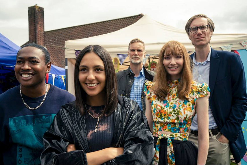 BBCStudiosUSPR's tweet photo. ICYMI ➡️@PrimeVideo and @BBCOne have renewed The Outlaws for a 3rd season 🎉

The Outlaws is a witty comedy-thriller co-created by @StephenMerchant and Elgin James, co-produced by @BBCOne and @AmazonStudios and distributed by @bbcstudios.

Read more: https://t.co/hxsK8igMjw https://t.co/6spFYZcNbr