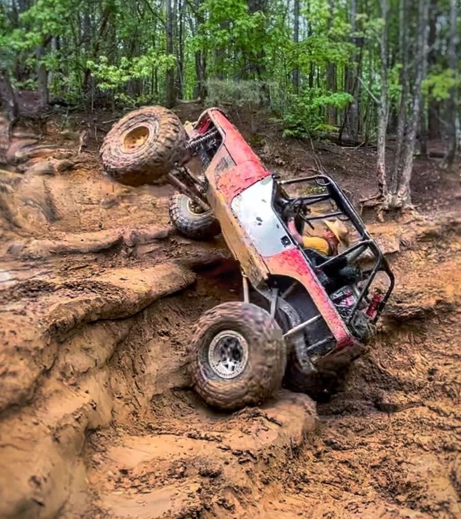 Wheeling Wednesday #jeepbeef 

//Submit your content! 

📷 @jmiles_offroad 

#jeep #4x4 #offroad instagr.am/p/CsEevYHL8xU/