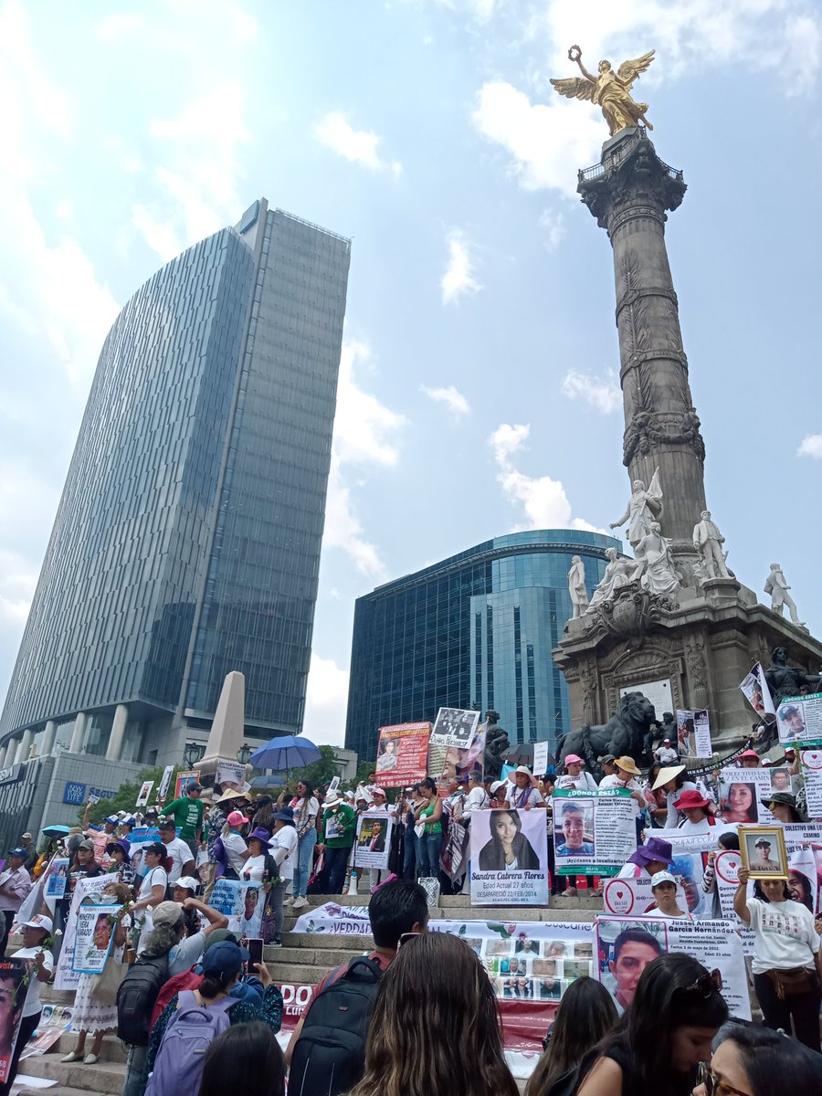 dns_glz's tweet photo. Este día no es de fiesta. Para las madres que buscan a sus seres queridos, es de lucha y de protesta.

#DeCorazónACorazón
#XIIMarchaDignidadNacional https://t.co/MyLlp3PKRd