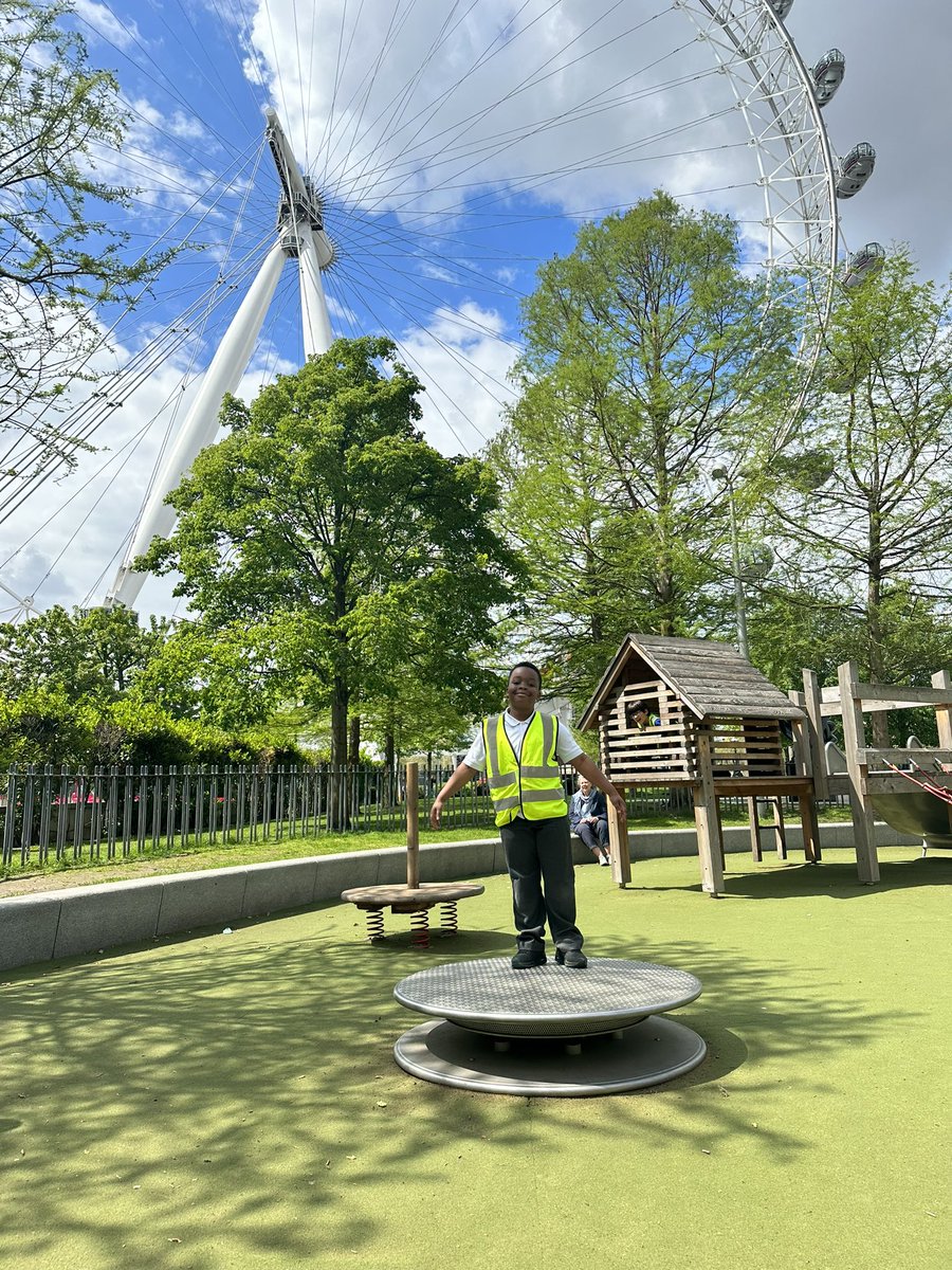 Miss Boon tweet media