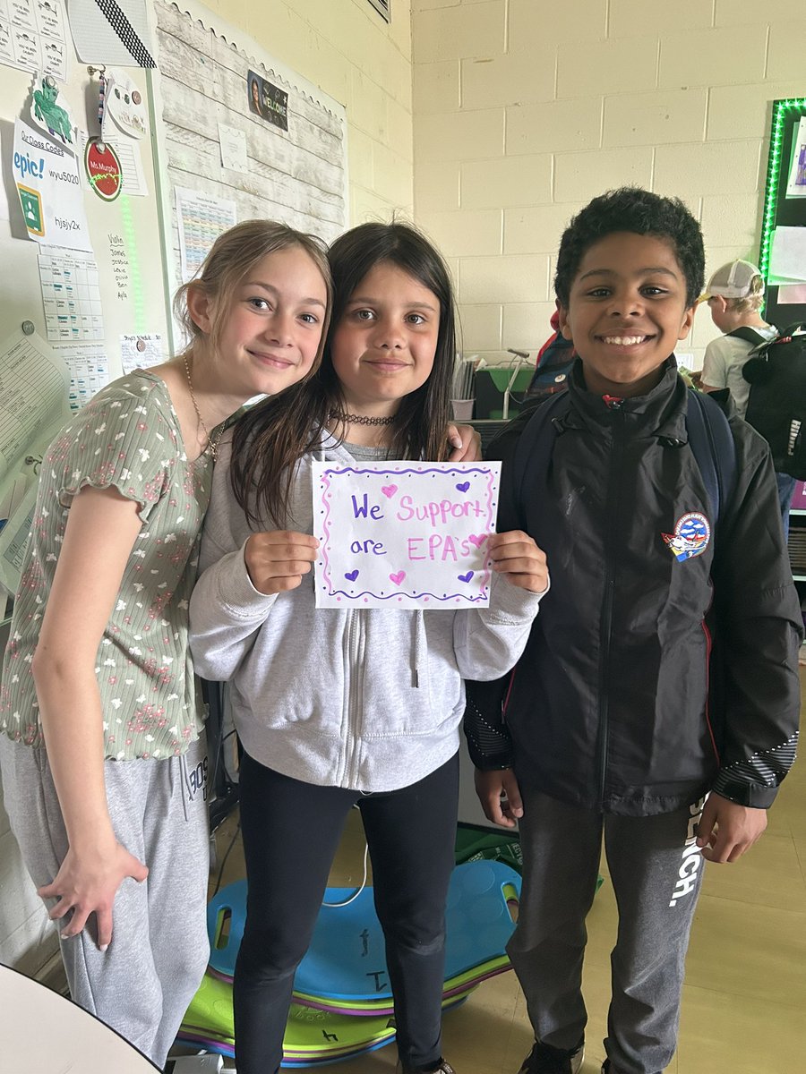 We sure are missing our EPA’s after just one day!! Chloe wanted to show her support and made a sign for us to hang up in our window 💕💕 <a href="/Seaside_elem/">Seaside Elementary</a> <a href="/CUPE_Media/">CUPE Media Relations</a> <a href="/CUPE_NSSBCU/">Nova Scotia School Board Council of Unions</a> @CUPE5047 <a href="/HRCE_NS/">Halifax Regional Centre for Education</a> @HRCE_StudentSer