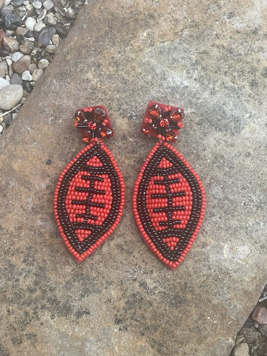 AcornLucky's tweet photo. Earrings of the day https://t.co/AGLA0aX87N