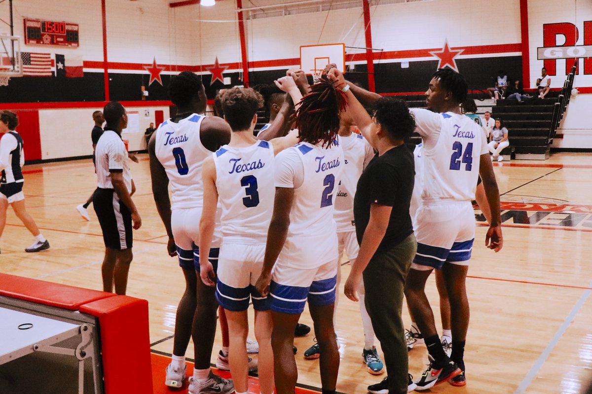1Family🔗〽️ 
“Strive As One”