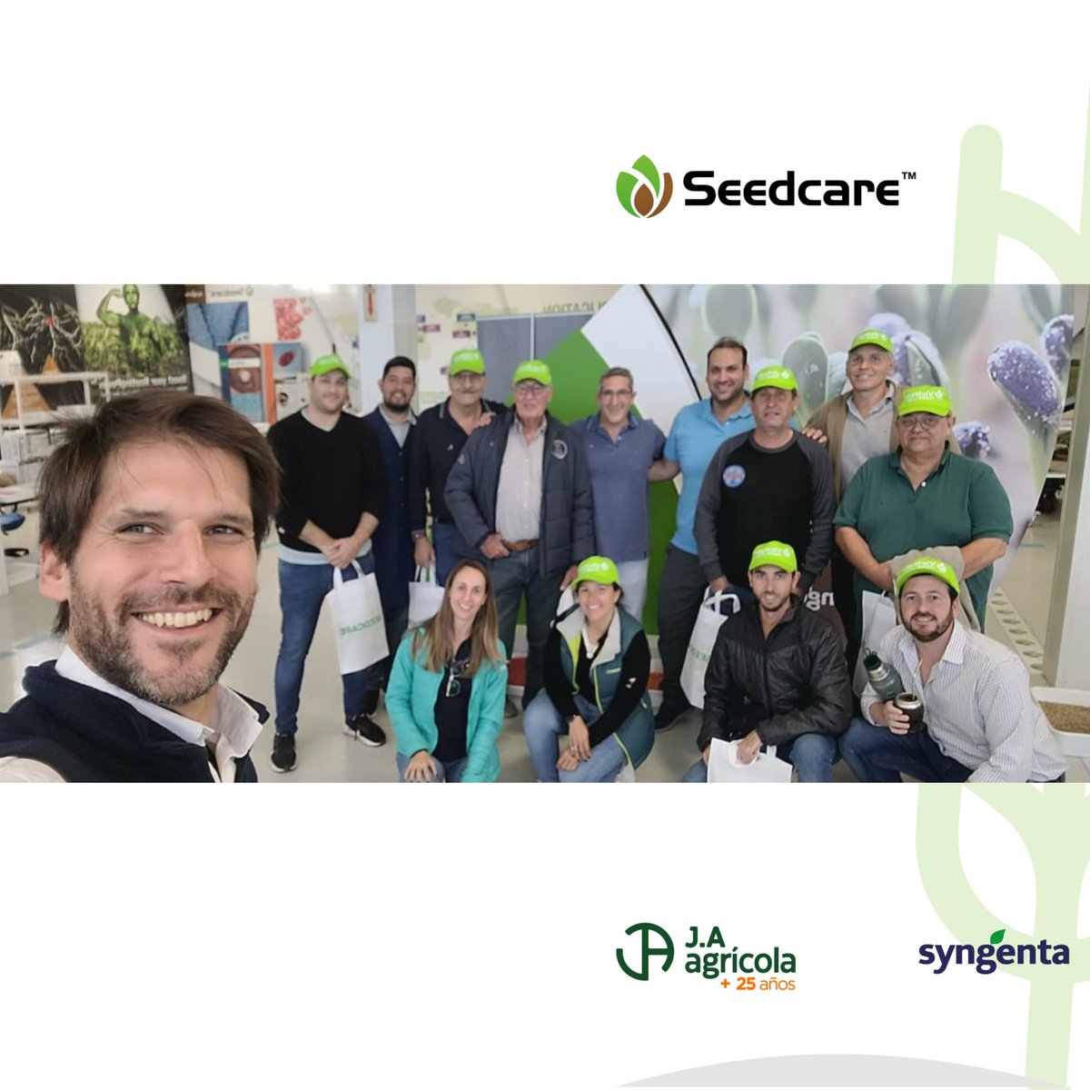 J.A. AGRÍCOLA (@ja_agricola) on Twitter photo 📍 Seed Care Institute
👐🏼 Generamos experiencias junto a nuestros clientes y de la mano de <a href="/Syngenta_ar/">Syngenta Argentina</a>
Presenciamos el proceso mediante el cual, cada semilla, se transforma en una "semilla protegida"
#JAAgrícola + Vínculos
+ Motivos para estar #JuntoAlProductor 🤝🏼 📍 Seed Care Institute
👐🏼 Generamos experiencias junto a nuestros clientes y de la mano de <a href="/Syngenta_ar/">Syngenta Argentina</a>
Presenciamos el proceso mediante el cual, cada semilla, se transforma en una "semilla protegida"
#JAAgrícola + Vínculos
+ Motivos para estar #JuntoAlProductor 🤝🏼