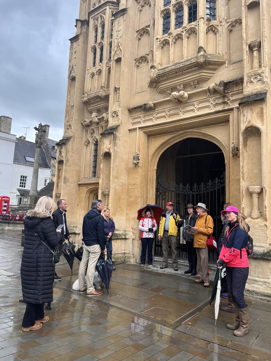 joininchina's tweet image. The shower didn’t stop the enthusiasm of the walk, organised by @CCoCChat and by @Cirencester Civic society #cirencestertownwalk