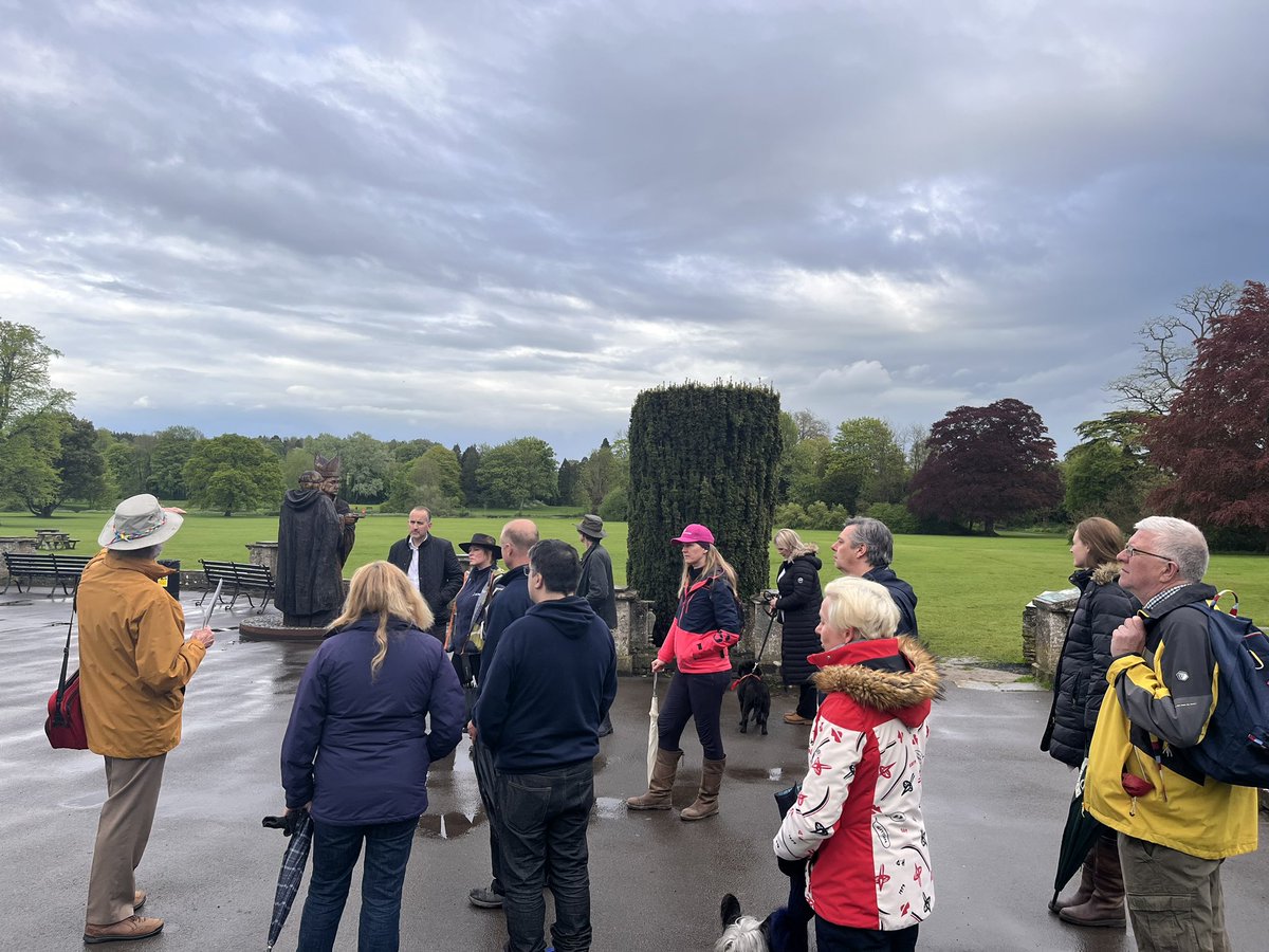 joininchina's tweet image. The shower didn’t stop the enthusiasm of the walk, organised by @CCoCChat and by @Cirencester Civic society #cirencestertownwalk