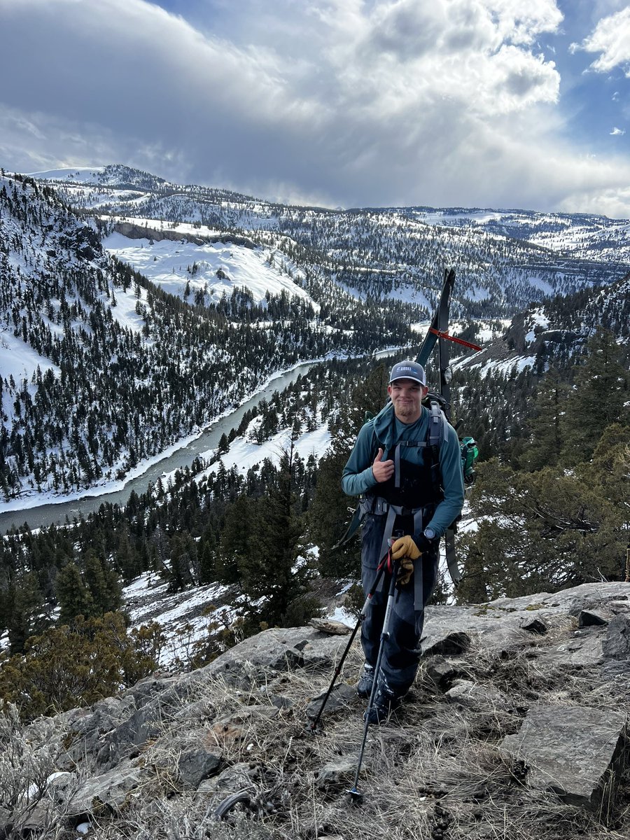 coloradoconnors's tweet image. Jackson (‘19) discovered his passion for Biology while attending multiple field studies at DHS. Now he is graduating from MSU - Biological Science - fish, wildlife management and  has a job at Denali NP as a field biologist!  @DohertySpartans #weared11 #cssd11