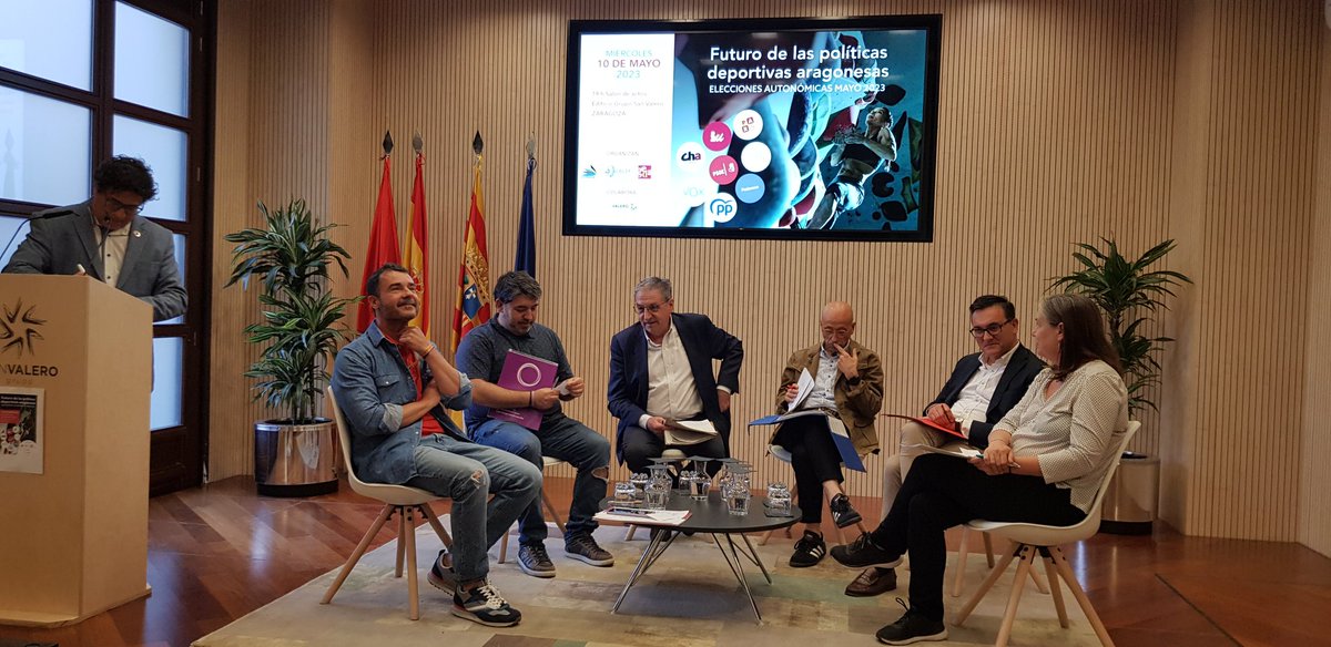 Dan comienzo las intervenciones de los grupos políticos