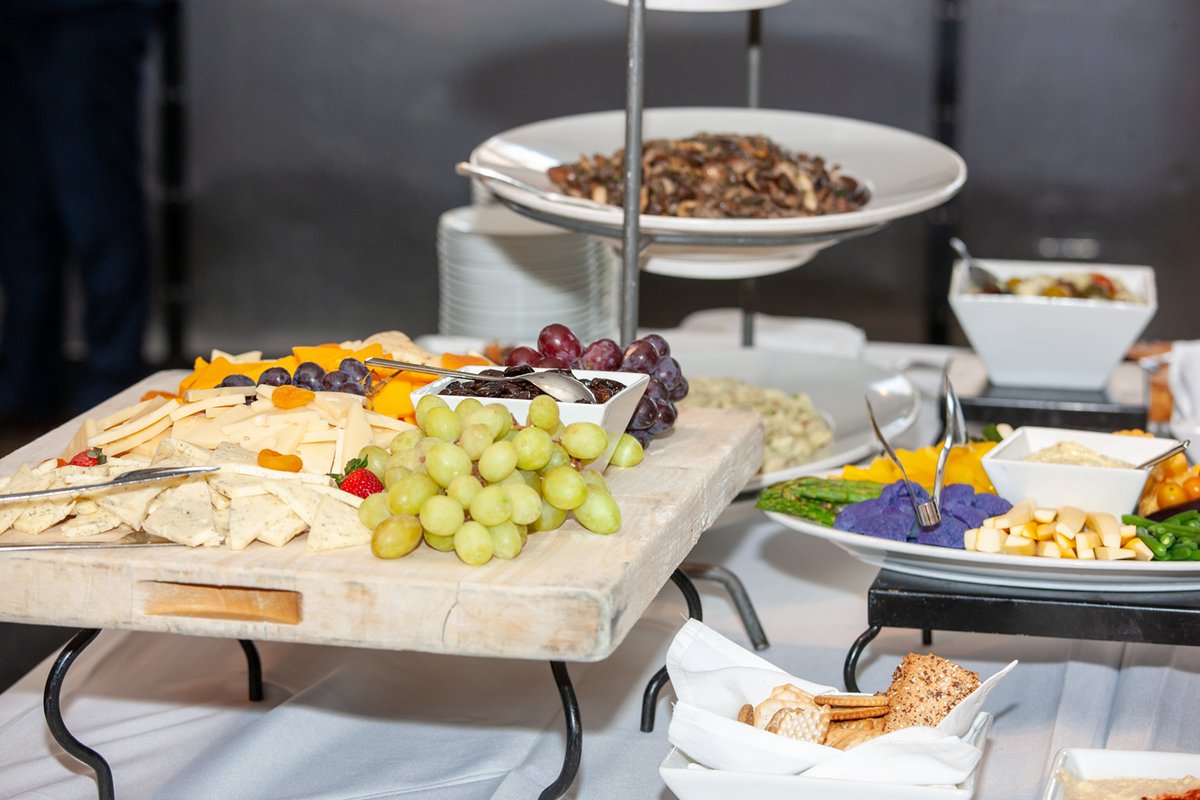 FamilyCenterNY's tweet photo. What's for lunch? #TFC_springgala #springsoiree https://t.co/cRblD5xLfM