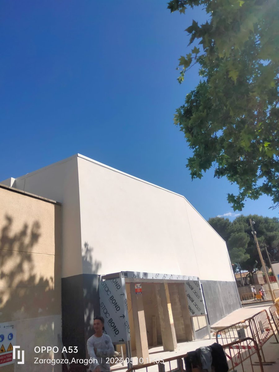 ironproyect's tweet photo. Finalización trabajos de #cubierta de #panelsandwich y remates varios : #pabellón #nave #obra #construcción #edifcicación #industrial #acero #chapapreoacada #remates #Isopan #Ironproyect #lineasdevida https://t.co/g1sil5duwX