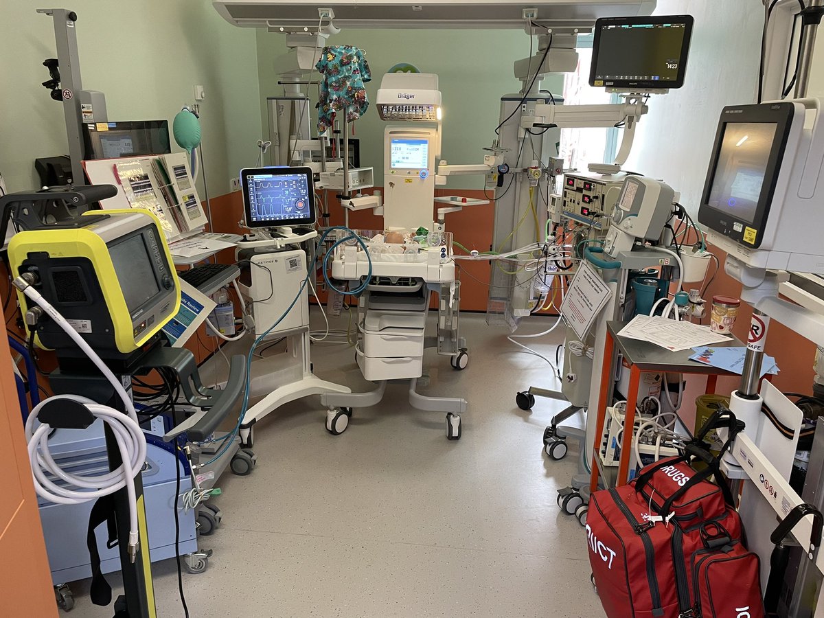 Todays showcase challenge: how much equipment can you fit in one cubicle 🤓 #paedsicu #picu #techteam #minisim #NursesWeek2023