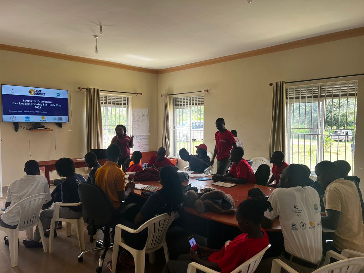 Official_UOC's tweet photo. Sport for protection session being conducted by Agatha Ashanti from AVSI foundation.
#Gameconnect
#Sport4Protection https://t.co/EWRKbDRBMI