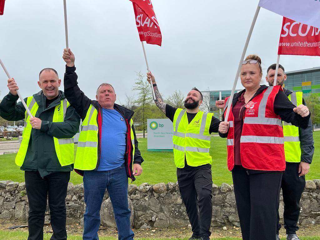 PulsLeft's tweet photo. Solidarity to our Billfinger comrades - currently in dispute over pay #CostOfLivingCrisis https://t.co/S0rSq4jSG3