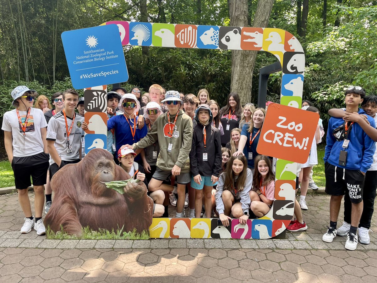BethanyBratten's tweet photo. Bus 5 - Smithsonian National Zoo Panda Exhibit 🐼 @OOMSDC @OOMS_OLSD https://t.co/lxv6kHF1Uq